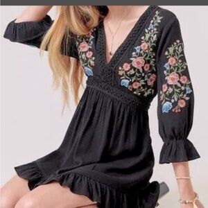 Francesca's Black Embroidered Floral Mini Dress For Women, Tunic, boho NWT